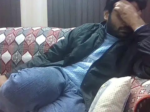 indihotguy online show from 12-03-25, 01:21