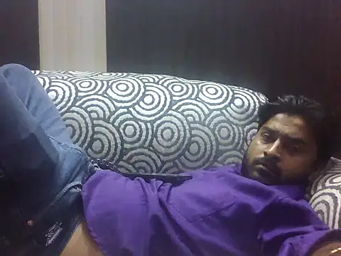 indihotguy online show from 10-13-25, 03:46