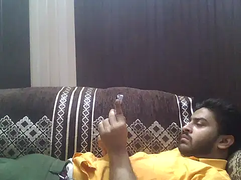 Snapshot of indihotguy chatting on 04-01-26, 09:10 indihotguy online show from 04-01-26, 09:10