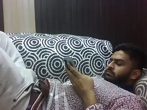 Snapshot of indihotguy chatting on 02-09-26, 12:36 indihotguy online show from 02-09-26, 12:36