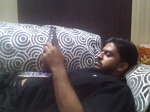 indihotguy online show from 10-05-25, 02:52