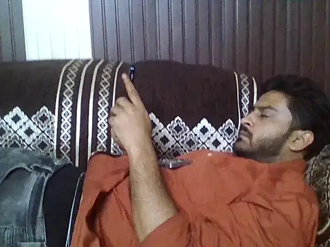 Snapshot of indihotguy chatting on 04-05-26, 10:55 indihotguy online show from 04-05-26, 10:55