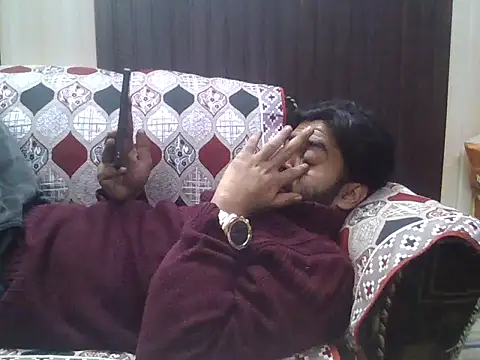 indihotguy online show from 11-09-25, 10:30