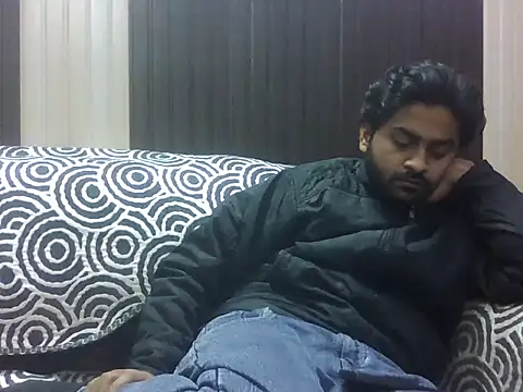 Snapshot of indihotguy chatting on 01-17-26, 02:15 indihotguy online show from 01-17-26, 02:15