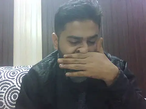 Snapshot of indihotguy chatting on 02-02-26, 01:43 indihotguy online show from 02-02-26, 01:43