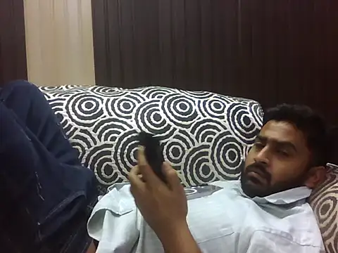 Snapshot of indihotguy chatting on 02-18-26, 08:55 indihotguy online show from 02-18-26, 08:55