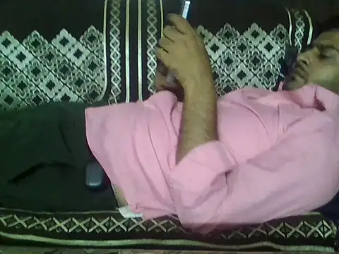 Snapshot of indihotguy chatting on 05-09-26, 04:54 indihotguy online show from 05-09-26, 04:54