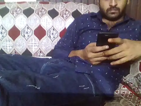 Snapshot of indihotguy chatting on 05-24-26, 01:44 indihotguy online show from 05-24-26, 01:44