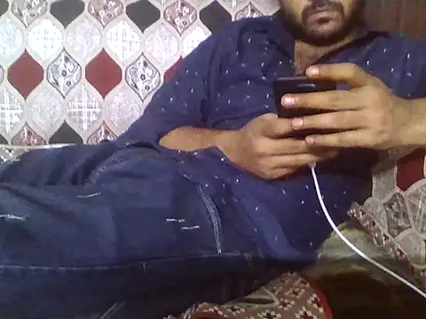 Snapshot of indihotguy chatting on 05-25-26, 03:39 indihotguy online show from 05-25-26, 03:39