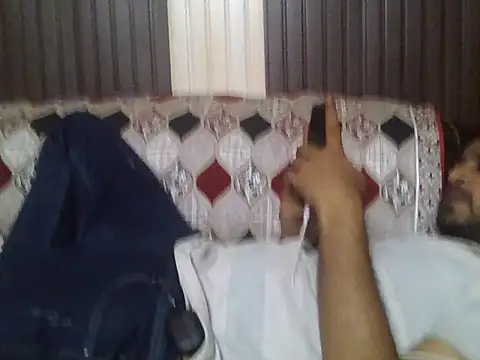 Snapshot of indihotguy chatting on 05-22-26, 01:14 indihotguy online show from 05-22-26, 01:14