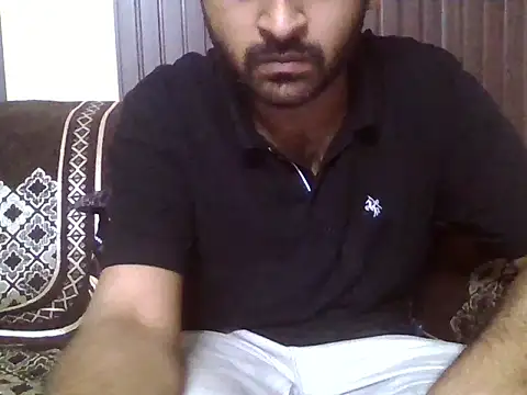 Snapshot of indihotguy chatting on 05-05-26, 01:14 indihotguy online show from 05-05-26, 01:14