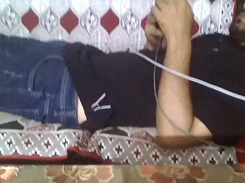Snapshot of indihotguy chatting on 05-31-26, 06:20 indihotguy online show from 05-31-26, 06:20