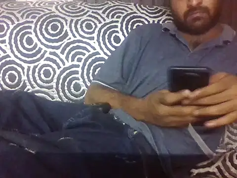 indihotguy online show from 07-01-26, 09:42