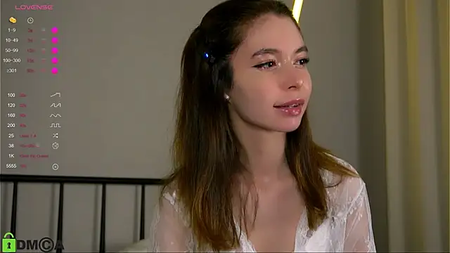 LittleOriana online show from 09-28-25, 02:51