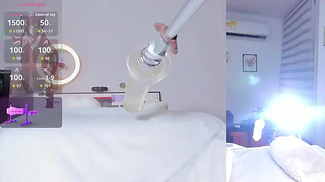 Maria Jones  online show from 10-11-25, 01:28