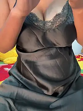 Snapshot of soumita chatting on 02-14-25, 04:41 soumita online show from 02-14-25, 04:41