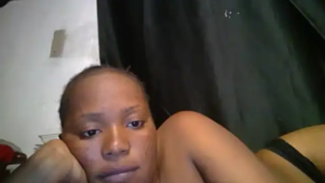 Snapshot of Queen-BD chatting on 06-30-26, 08:31 Queen-BD online show from 06-30-26, 08:31