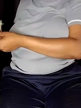 Snapshot of Queen-BD chatting on 02-15-26, 10:03 Queen-BD online show from 02-15-26, 10:03