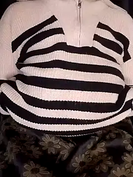 Snapshot of Queen-BD chatting on 06-12-26, 10:13 Queen-BD online show from 06-12-26, 10:13