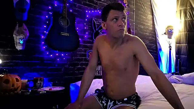 Snapshot of hotemberly_jake chatting on 10-05-25, 02:46 hotemberly jake online show from 10-05-25, 02:46