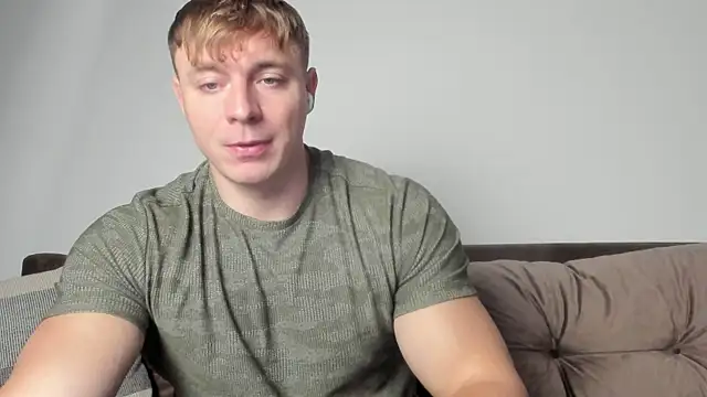 Snapshot of o_r_b_i_t chatting on 12-28-24, 01:49 o r b i t online show from 12-28-24, 01:49