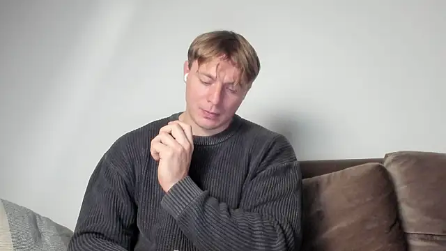 Snapshot of o_r_b_i_t chatting on 03-18-25, 03:12 o r b i t online show from 03-18-25, 03:12