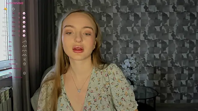 A delina online show from 03-01-25, 01:51