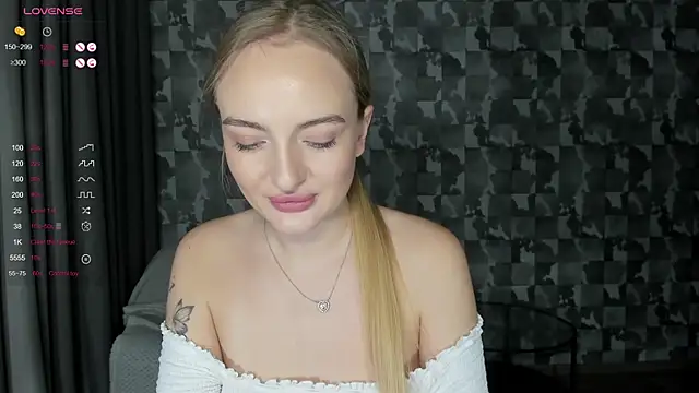 A delina online show from 11-04-25, 01:37