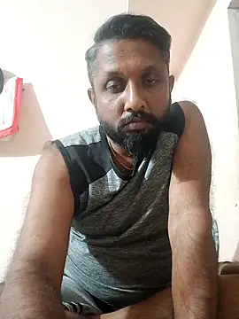 Snapshot of carria_homes chatting on 02-22-25, 05:24 carria homes online show from 02-22-25, 05:24