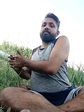 Snapshot of carria_homes chatting on 02-21-25, 12:49 carria homes online show from 02-21-25, 12:49