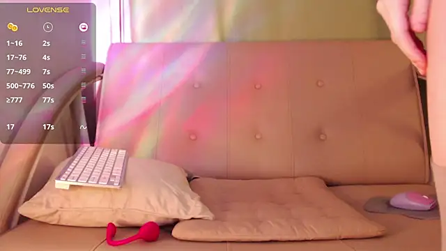 Lindelicious online show from 04-15-26, 05:50