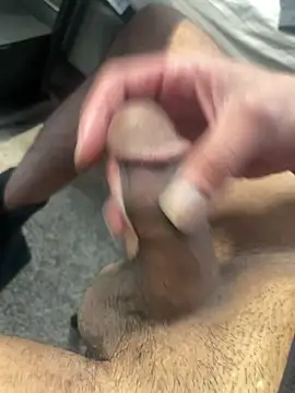 Snapshot of MrLatinKing chatting on 03-15-25, 04:10 MrLatinKing online show from 03-15-25, 04:10