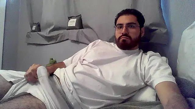 Snapshot of halo_2727 chatting on 02-24-25, 08:14 halo 2727 online show from 02-24-25, 08:14