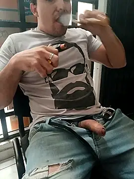 chinoxxx online show from 12-22-25, 08:53