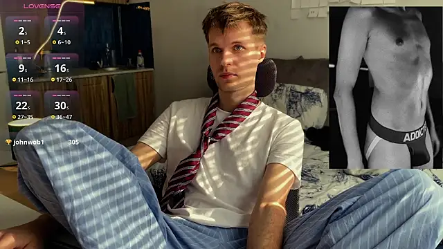 Leonnextdoor online show from 03-10-26, 08:51