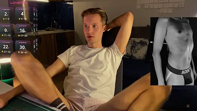 Leonnextdoor online show from 02-08-26, 06:16