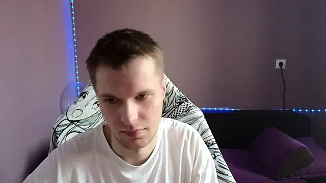 Leonnextdoor online show from 03-06-25, 06:52