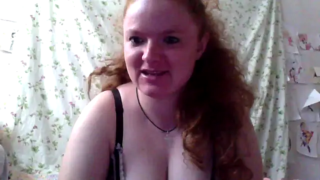 Snapshot of Rae_Jeannie chatting on 05-05-26, 06:38 Rae Jeannie online show from 05-05-26, 06:38