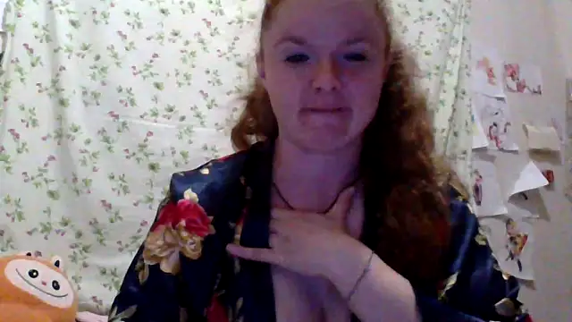 Snapshot of Rae_Jeannie chatting on 05-31-26, 06:20 Rae Jeannie online show from 05-31-26, 06:20