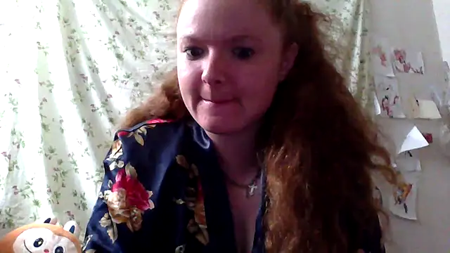 Snapshot of Rae_Jeannie chatting on 06-10-26, 07:20 Rae Jeannie online show from 06-10-26, 07:20