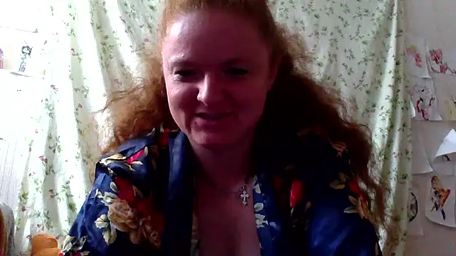 Snapshot of Rae_Jeannie chatting on 06-12-26, 07:39 Rae Jeannie online show from 06-12-26, 07:39