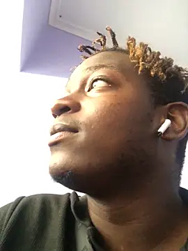 Snapshot of Redfucks333 chatting on 02-09-26, 08:56 Redfucks333 online show from 02-09-26, 08:56