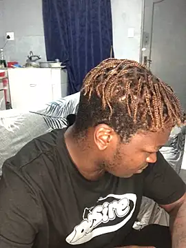 Snapshot of Redfucks333 chatting on 03-01-26, 07:47 Redfucks333 online show from 03-01-26, 07:47