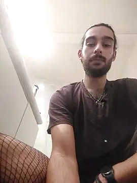 Snapshot of Levi_Latino chatting on 11-07-25, 09:19 Levi Latino online show from 11-07-25, 09:19