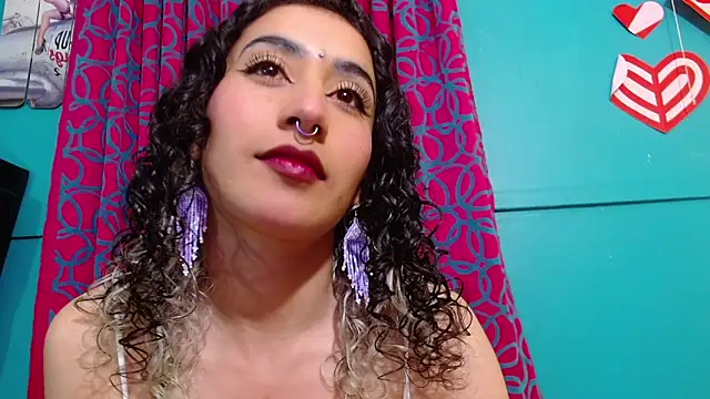 valerie mase online show from 12-22-25, 09:04