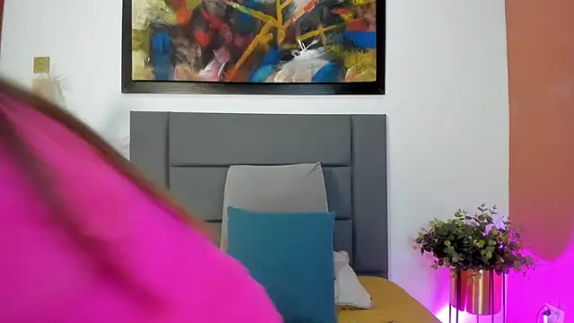 EloiseQuinn online show from 11-28-25, 01:33