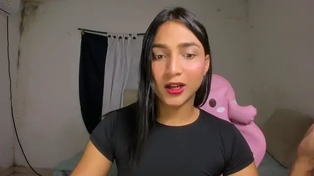 Snapshot of Miss_noah18 chatting on 10-11-25, 09:05 Miss noah18 online show from 10-11-25, 09:05