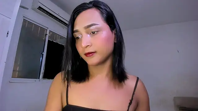 Snapshot of Miss_noah18 chatting on 03-12-25, 09:35 Miss noah18 online show from 03-12-25, 09:35
