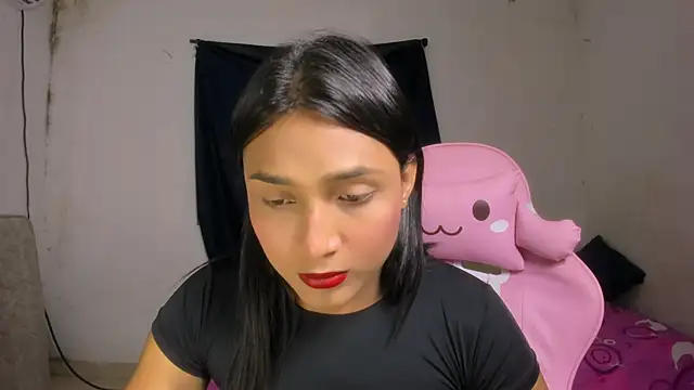 Snapshot of Miss_noah18 chatting on 10-15-25, 09:56 Miss noah18 online show from 10-15-25, 09:56