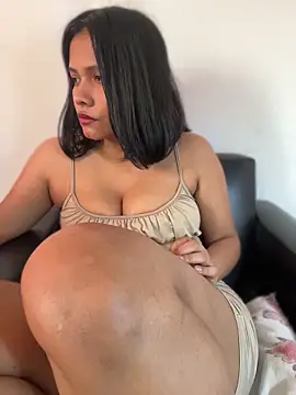 Ninabrunette18 online show from 04-10-26, 12:01